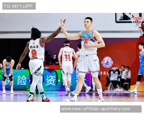 新疆队官方：朱旭航腿部骨折目前已完成手术，期待早日康复的背后故事